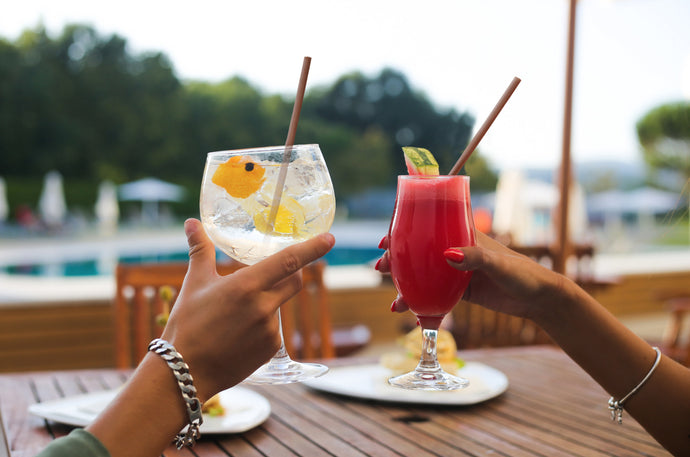 Two drinks with Hemp Straws 
